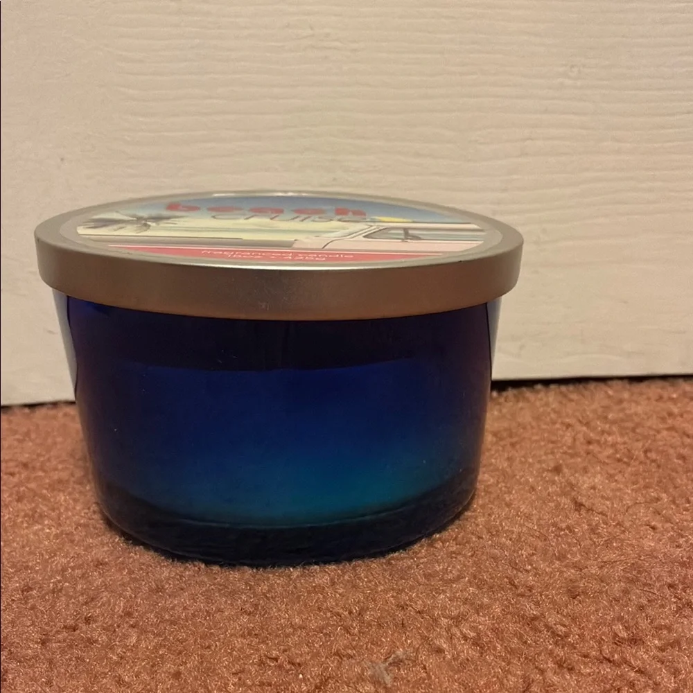 Beach Cruise Blue Scented Candle - Picture 2 of 6